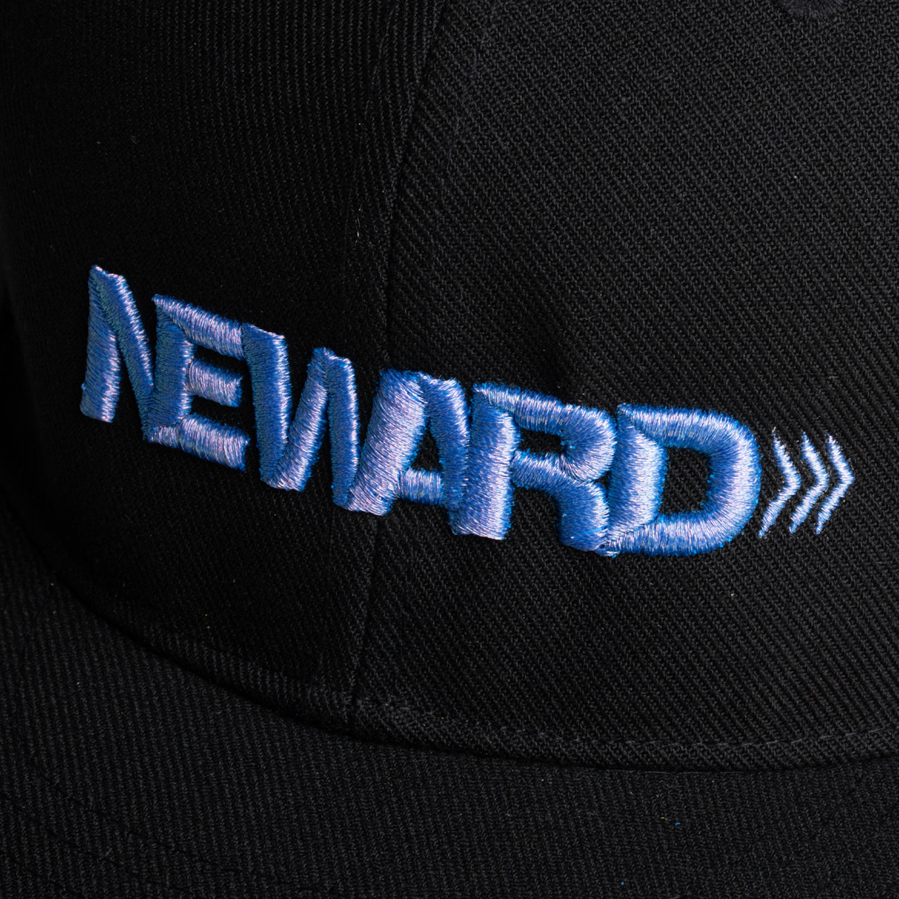 NEWARD シンプルロゴ フラットキャップ