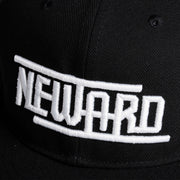 NEWARD フラットバイザーキャップ